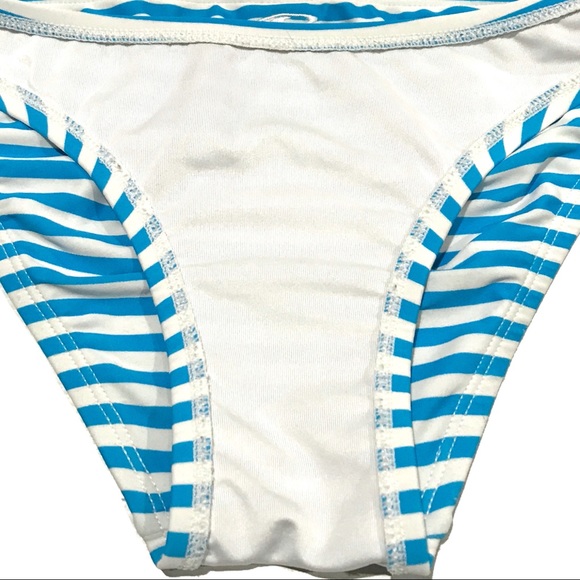 Vintage Sunday Funday Bikini Bandeau Top & Retro Bottom - Picture 6 of 9